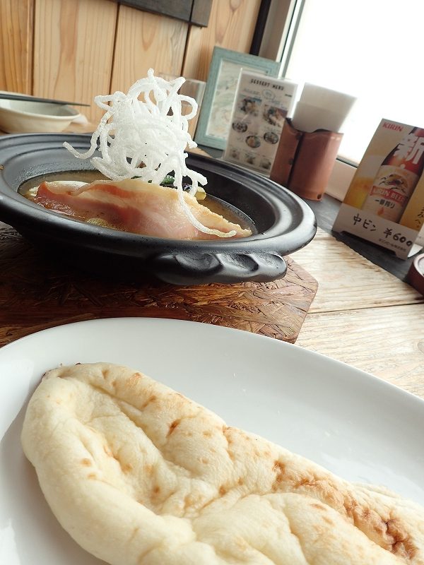 いぶし屋　ナン　スープカレー