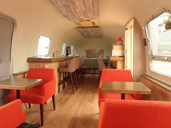 北海道 車中泊 キャンピングカー 銭函 zenibako base airstream cafe ブログ